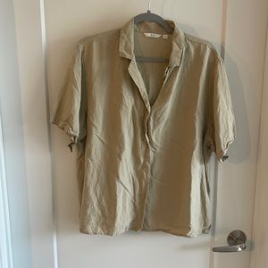 Uniqlo tan short sleeve button up
